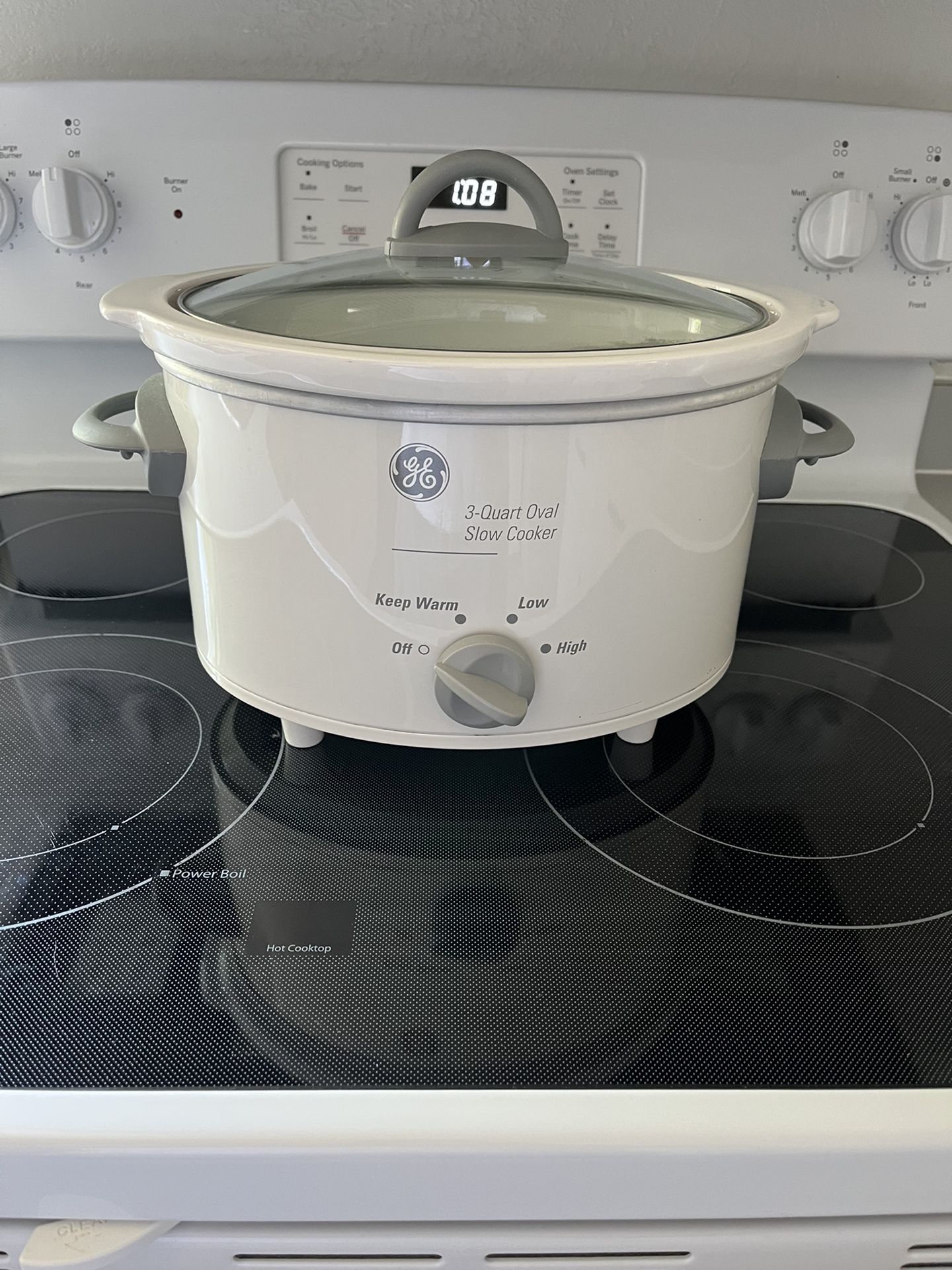 GE 3-Quart Oval Slow Cooker Crockpot for Sale in Spring Hill, FL