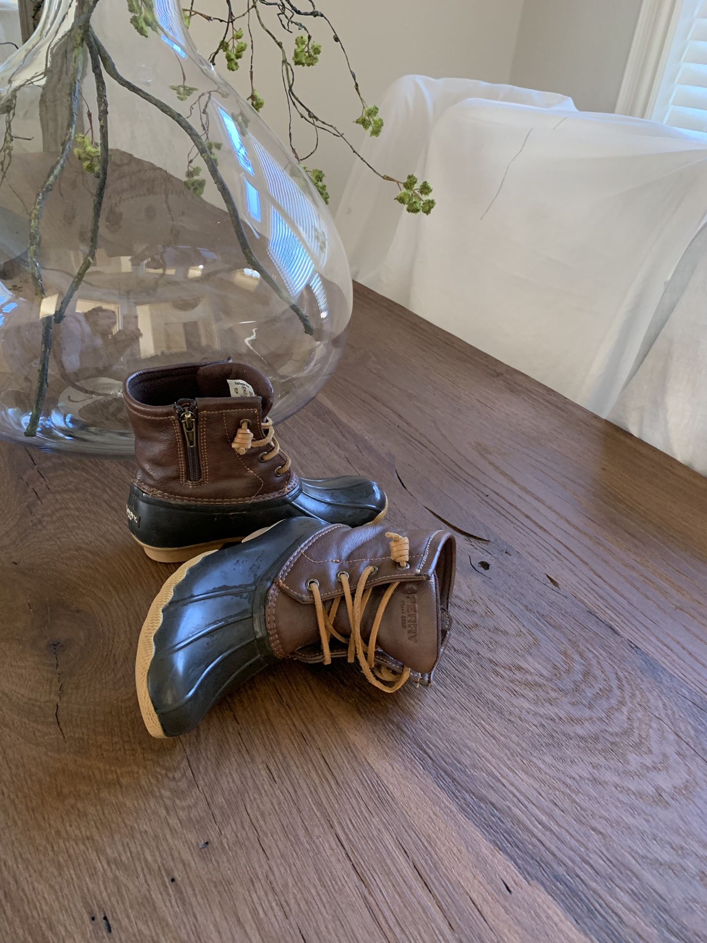 Sperry boots girl size-1