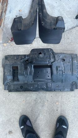 5th Gen Complete Skid Plate OEM used, mud flaps,