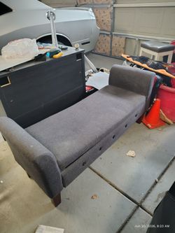 2 Free benches