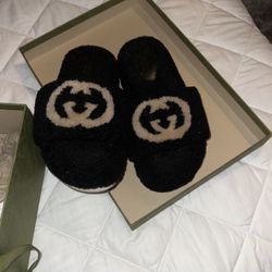 Gucci Slippers 