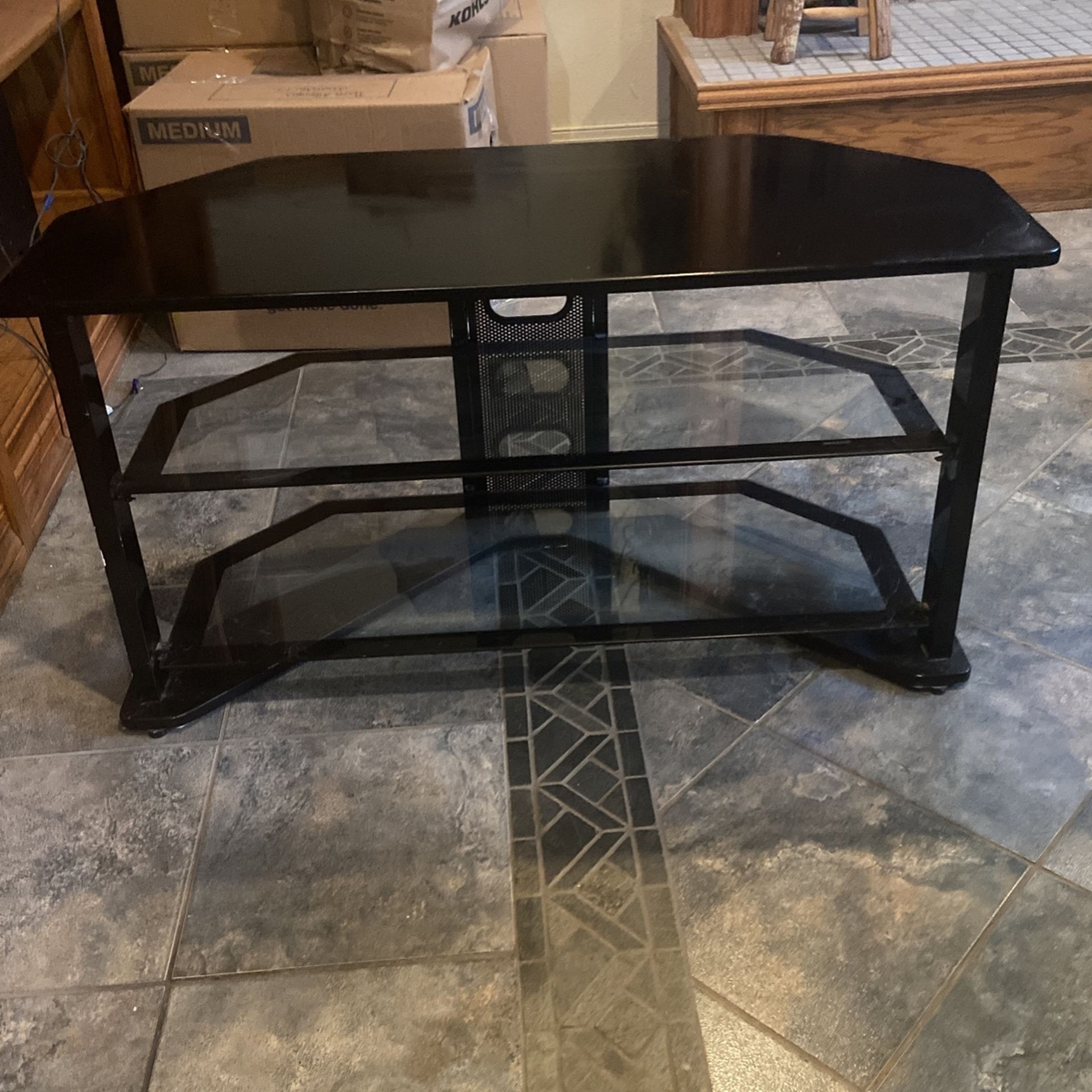 Entertainment Stand With Glass Shelves 