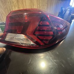 2019-2020 Hyundai Elantra Right Taillight