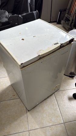 Chest freezer