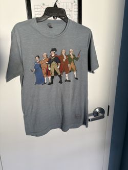 Next Level Apparel Men's Gray Revolutionary Superheroes Graphic Cotton T-Shirt M