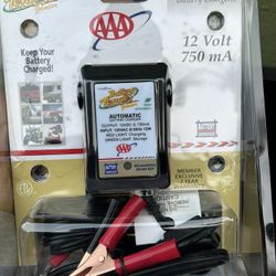 Battery Tender Junior Automatic Battery Charger 12 volts 750 mA