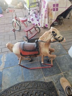 Wonder horse good for kids plays good condition all part available