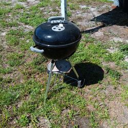 Barbecue charcoal In Good condition