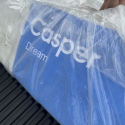 Queen Size Bed Mattress Casper Dream Memory Foam Nectar Purple Luxe Tempurpedic Pro Adapt Hybrid Saatva Beautyrest Harmony Black Dreamcloud Stearns