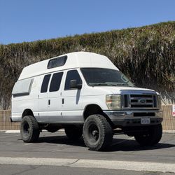 2010 Ford Van E350 4x4