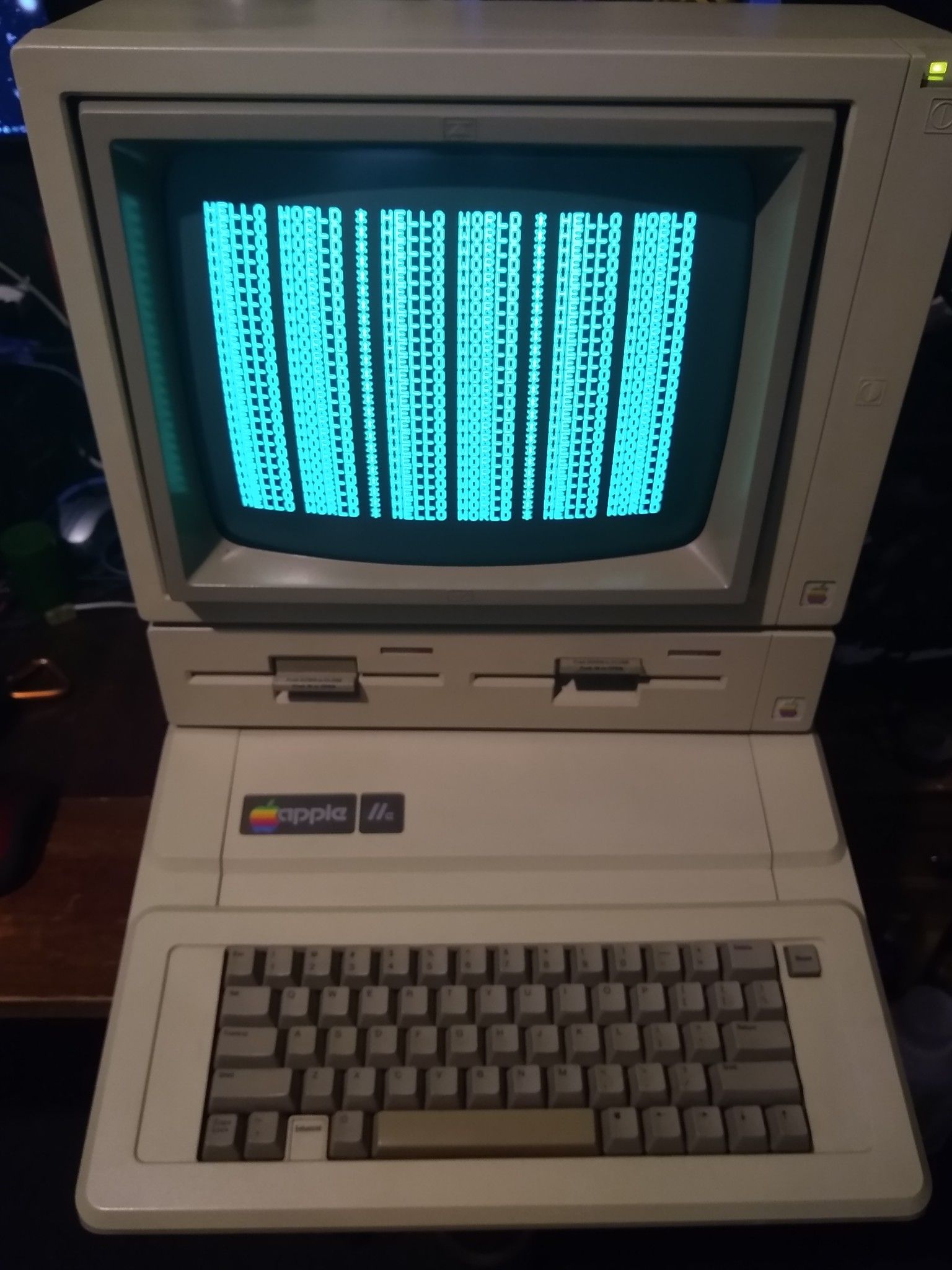 Vintage Enhanced Apple 2e (//e)