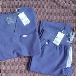 NEW Navy FIGS Scrub Set