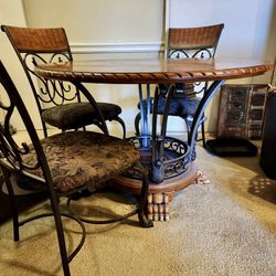 Solid Wood Dining Table Set (w/4 Chairs) X Posted
