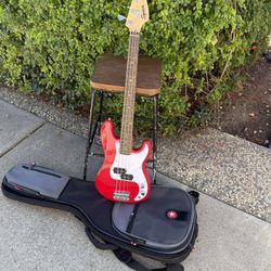 Great 😊 Squier Mini Precision Bass -  Red