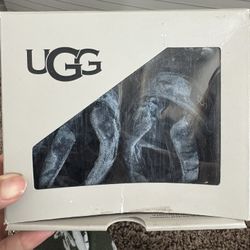 Baby UGG