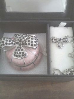 NEW PINK BLING TRINKET HOLDER/NECKLACE