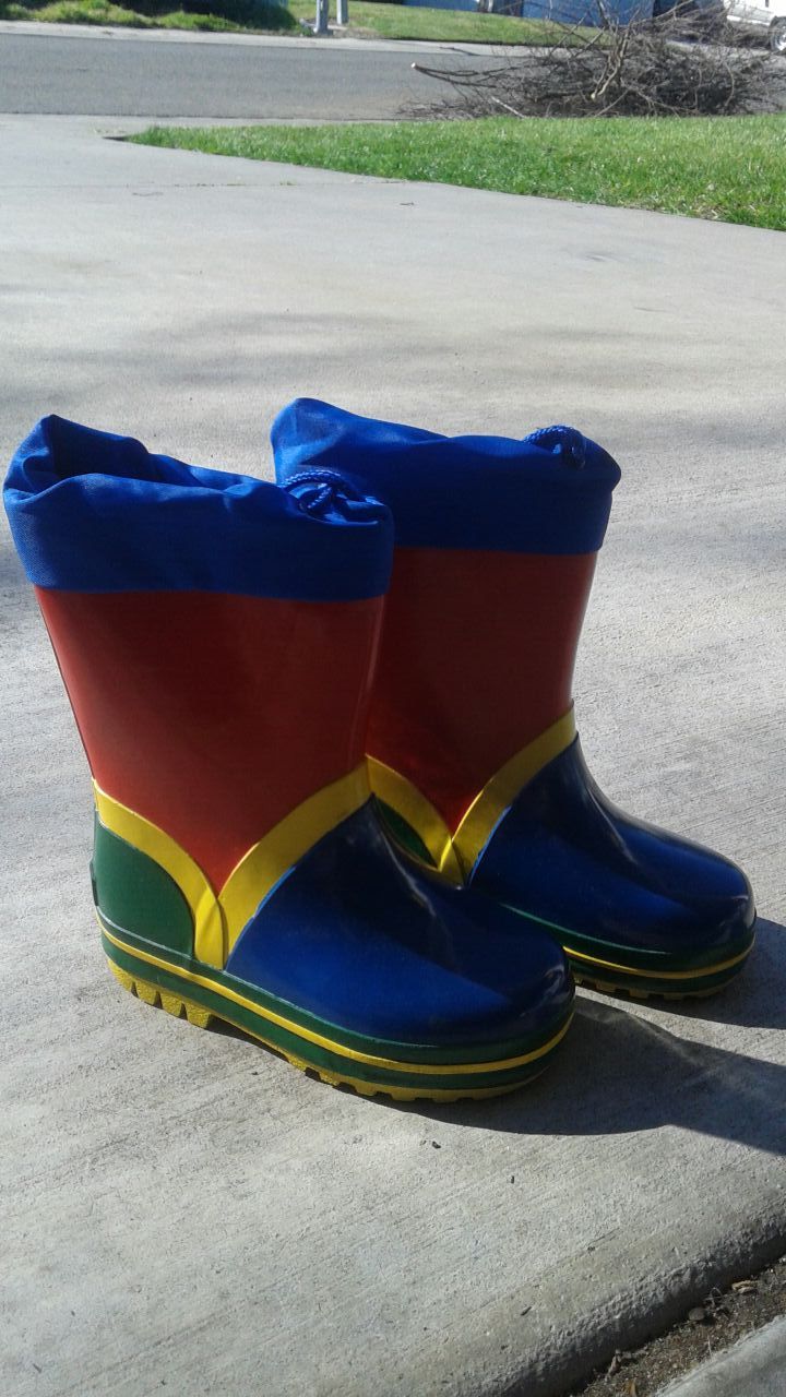 Toddler Rain Boots size 5
