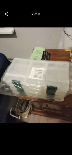 Cabela's tackle boxs 9x4x1 never been opened