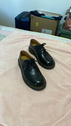 Dr. Martens Black Oxfords, Sz 5