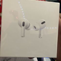 Apple AirPods Pro in Box