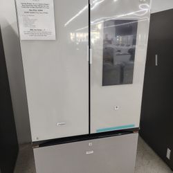 $2999(MSRP$3899, Save $900) Samsung Bespoke French 3 Door With Family Hub and Gallon Door Bin