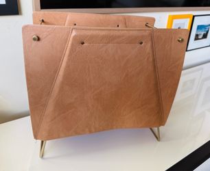 Leather magnolia/ magazine holder