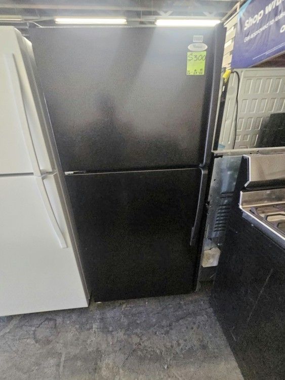 Prices Dropped! Whirlpool Refrigerator Fridge Top Bottom