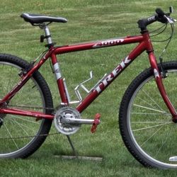 TREK 4000 SERIES - MEDIUM FRAME - DEORE COMPONENTS - TUNED