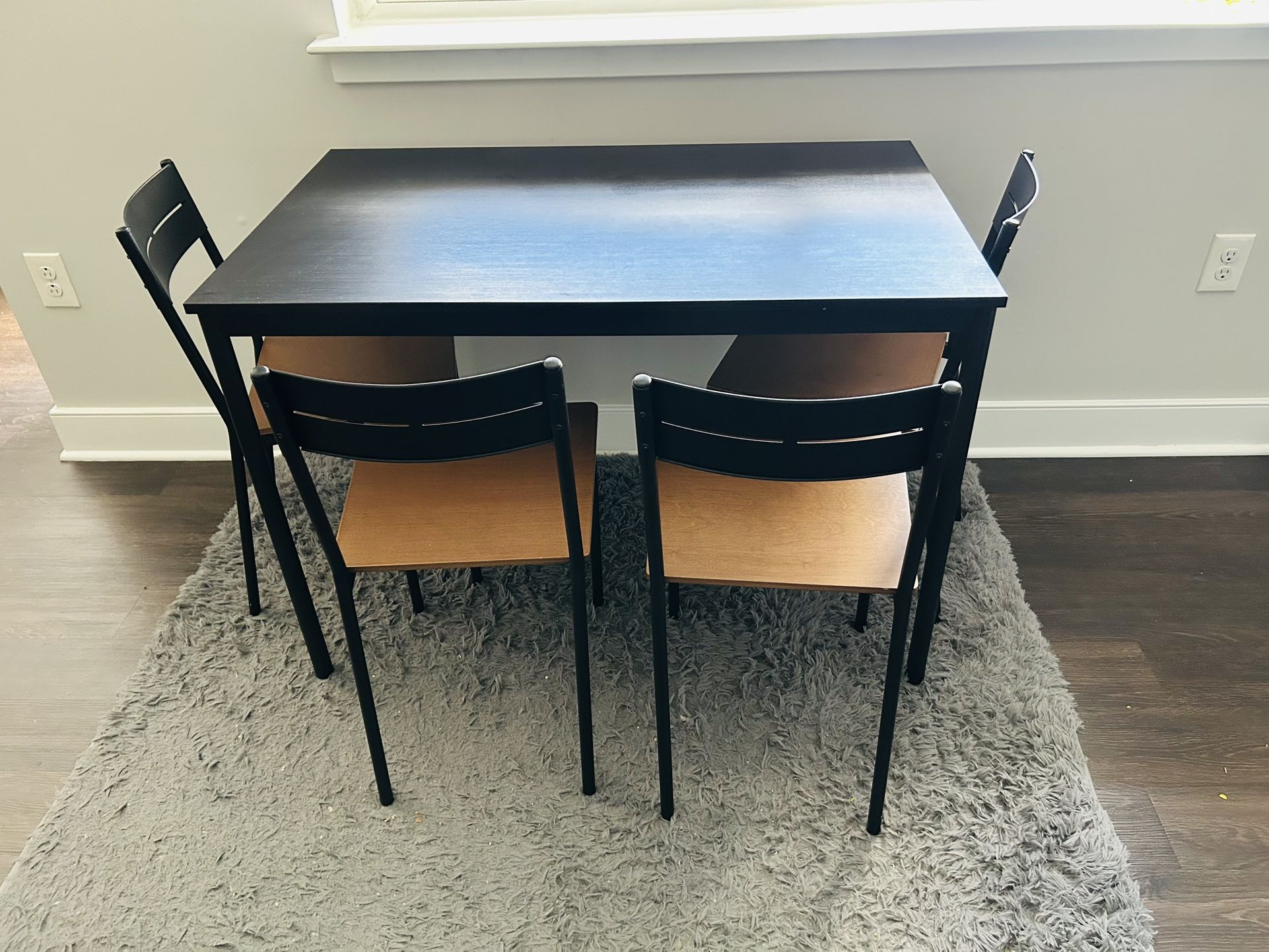 Table and 4 Chairs