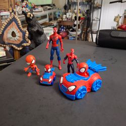 Spider Man Lot of 5 With Spidey In Cars And Standing Figurines