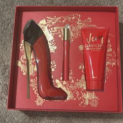 Carolina Herrera Perfume