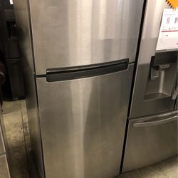 New whirlpool refrigerator