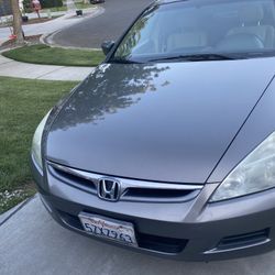 Honda,Accord,Brown 4door