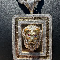10k solid yellow gold Diamond iced out lion king pendant 5ctw 23.4 grams