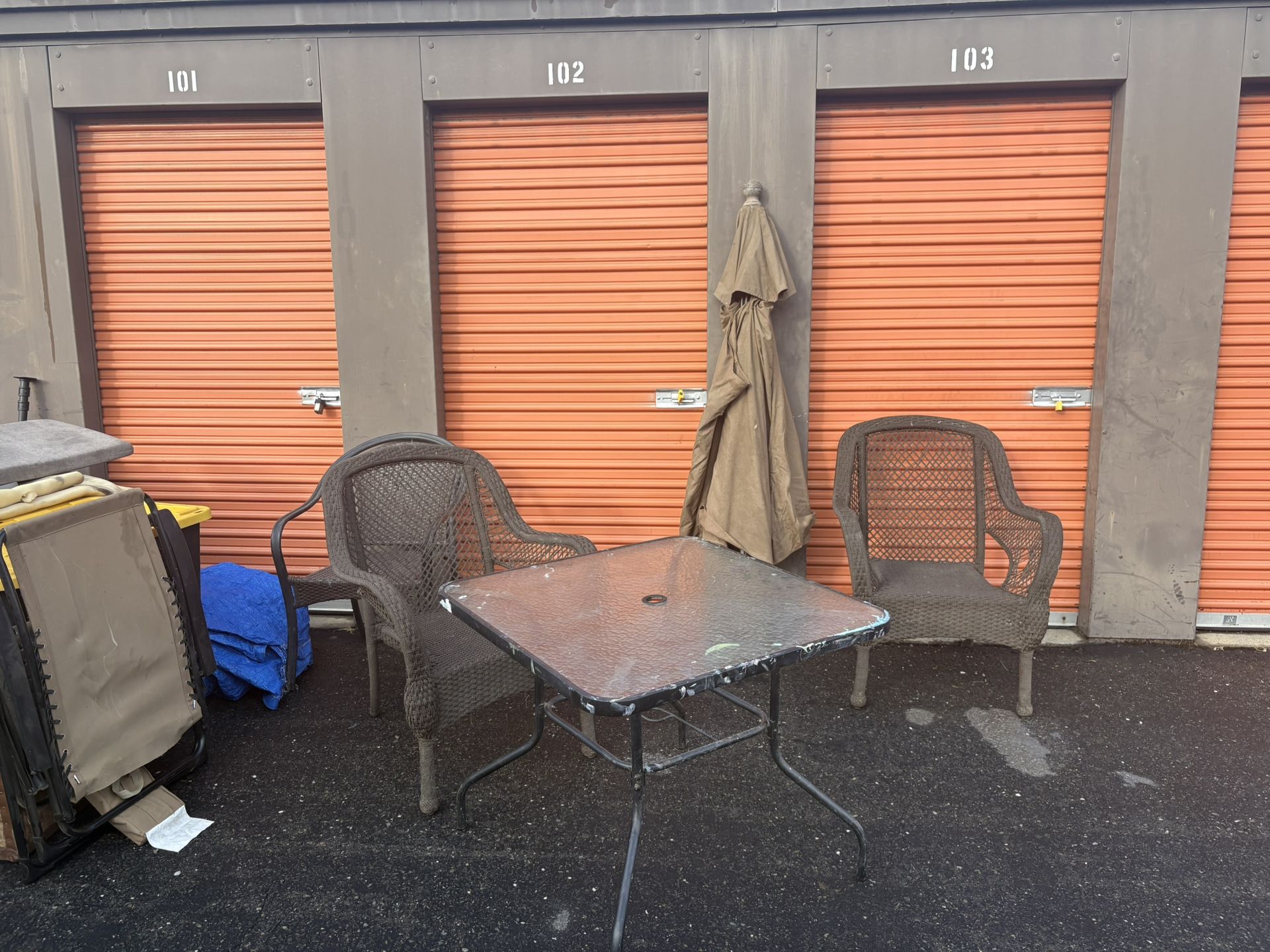 Patio Set Umbrella Chairs