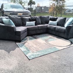 Large U Shape Sectional 