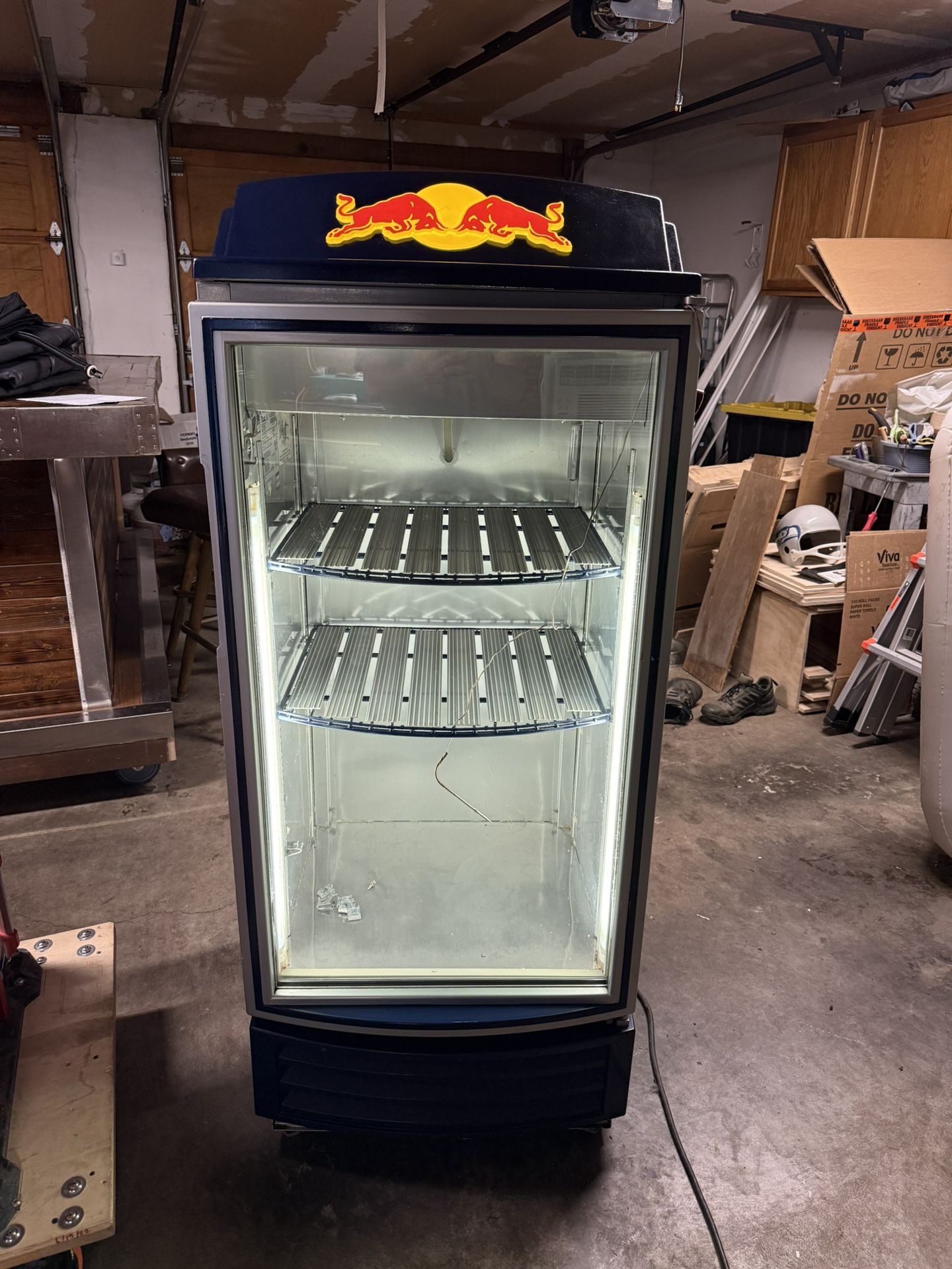 O.G. Red Bull refrigerator (True #GDM-10RF-RB) !!