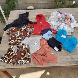 Baby Clothes & Blankets