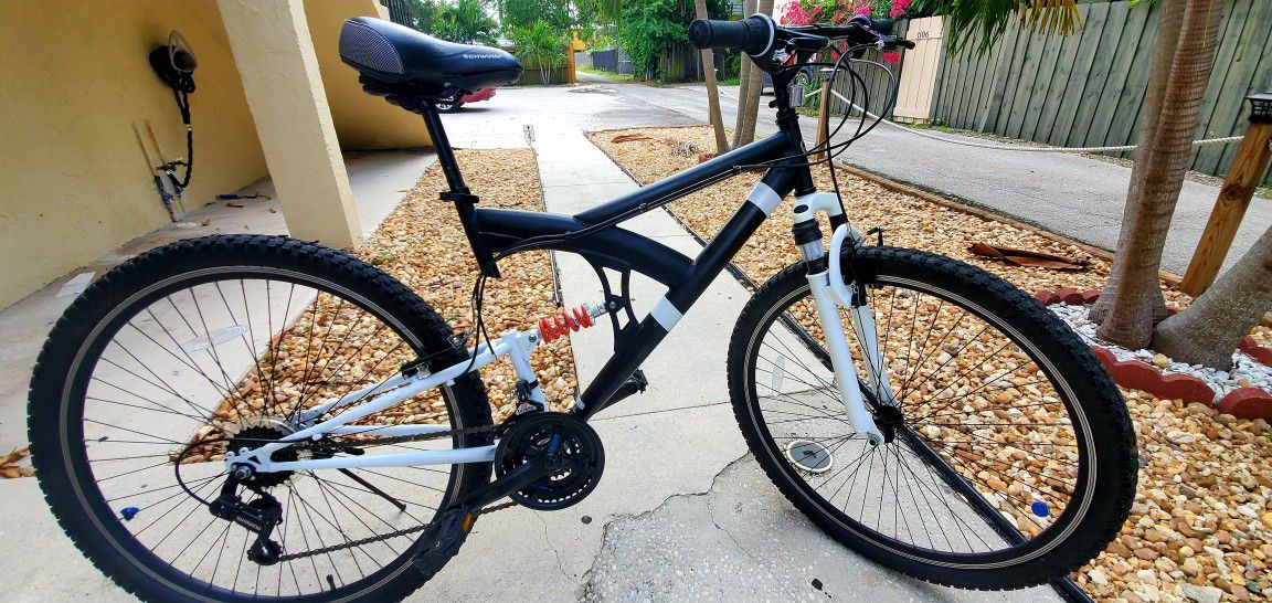 29 inch full suspension used bike with new seat