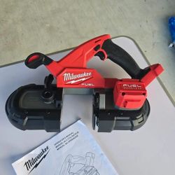 🔥$220 PRICE FIRM🔥 Milwaukee 2829-20 M18 FUEL 18V Lithium-Ion Brushless Cordless Compact Bandsaw.(Tool-Only)
NO BATTERY NO CHARGER