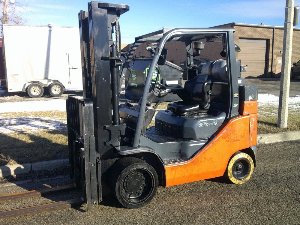 10K LB Capacity Toyota Heavy Duty Forklift