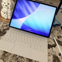 Apple iPad Pro 12.9  6 Generation 