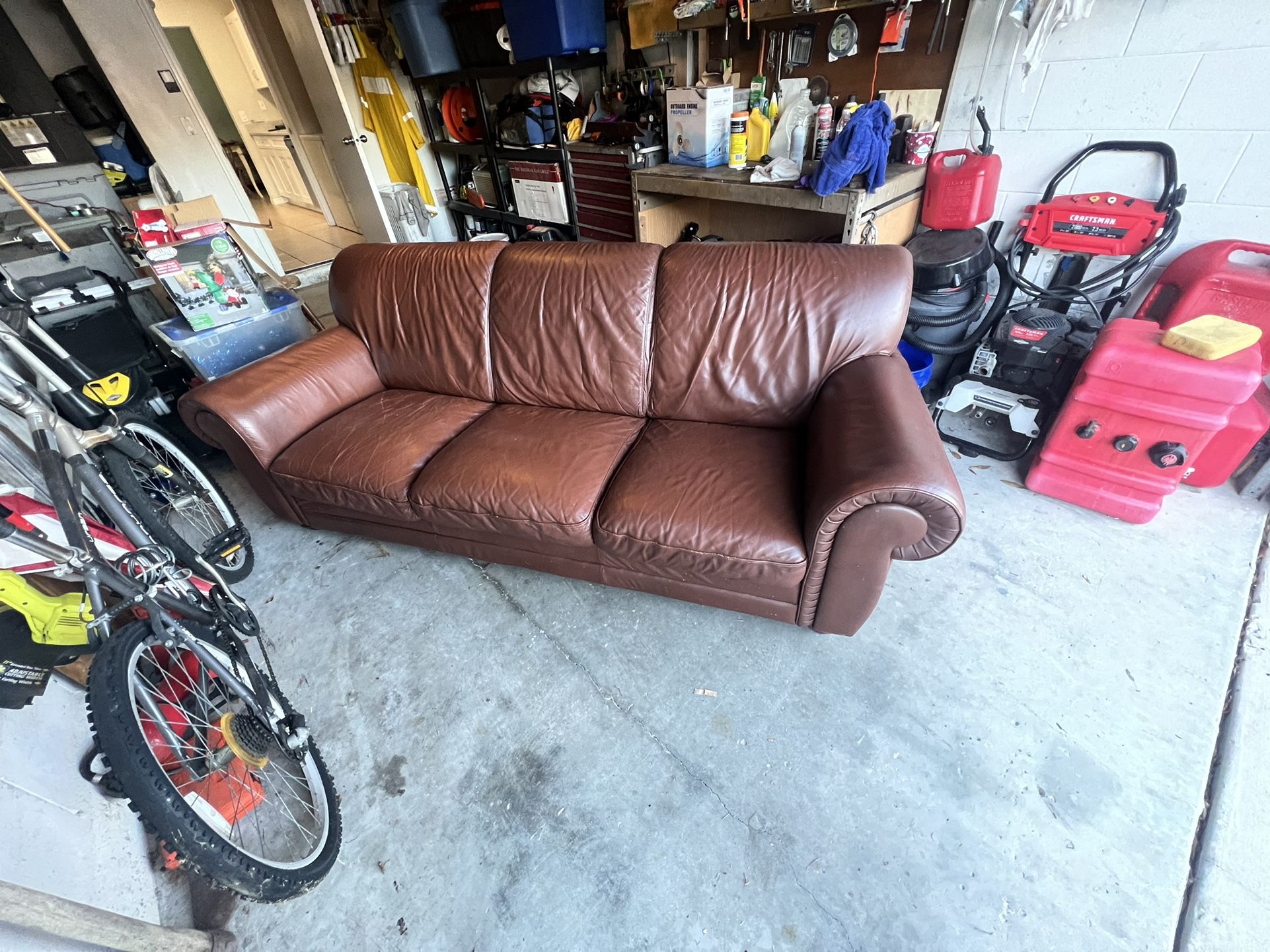 Italian leather couch for Sale in Apopka, FL OfferUp
