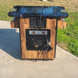 80s Cocktail arcade game with 50 games built-in and takes quarters