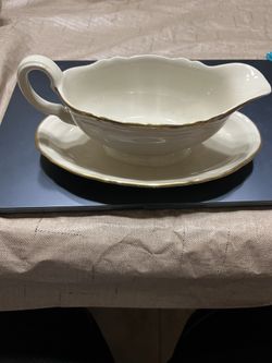 Marie Luise Gravy Bowl