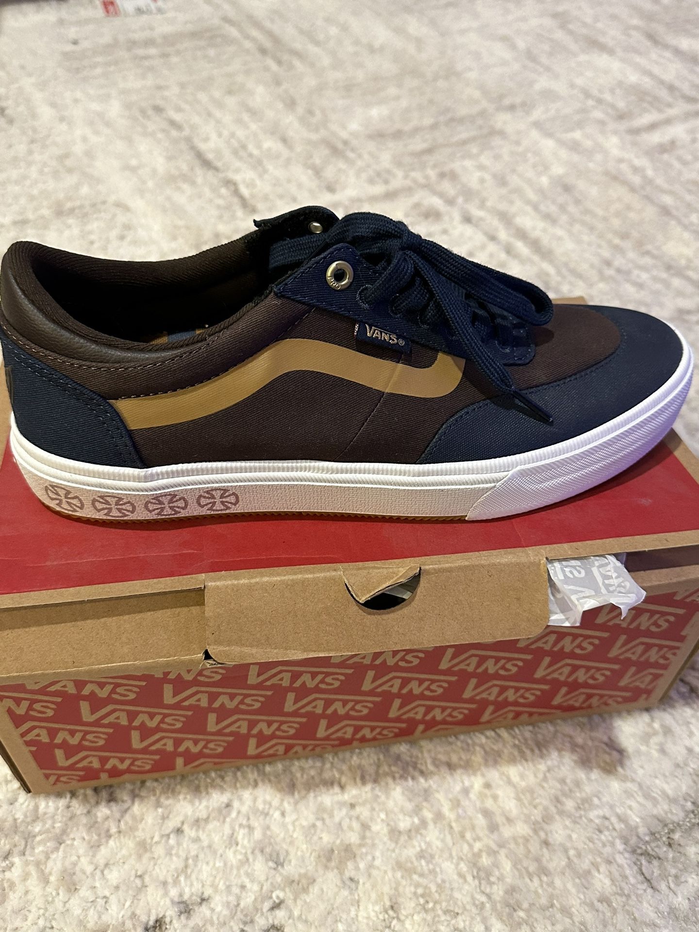 Vans X Independent 
