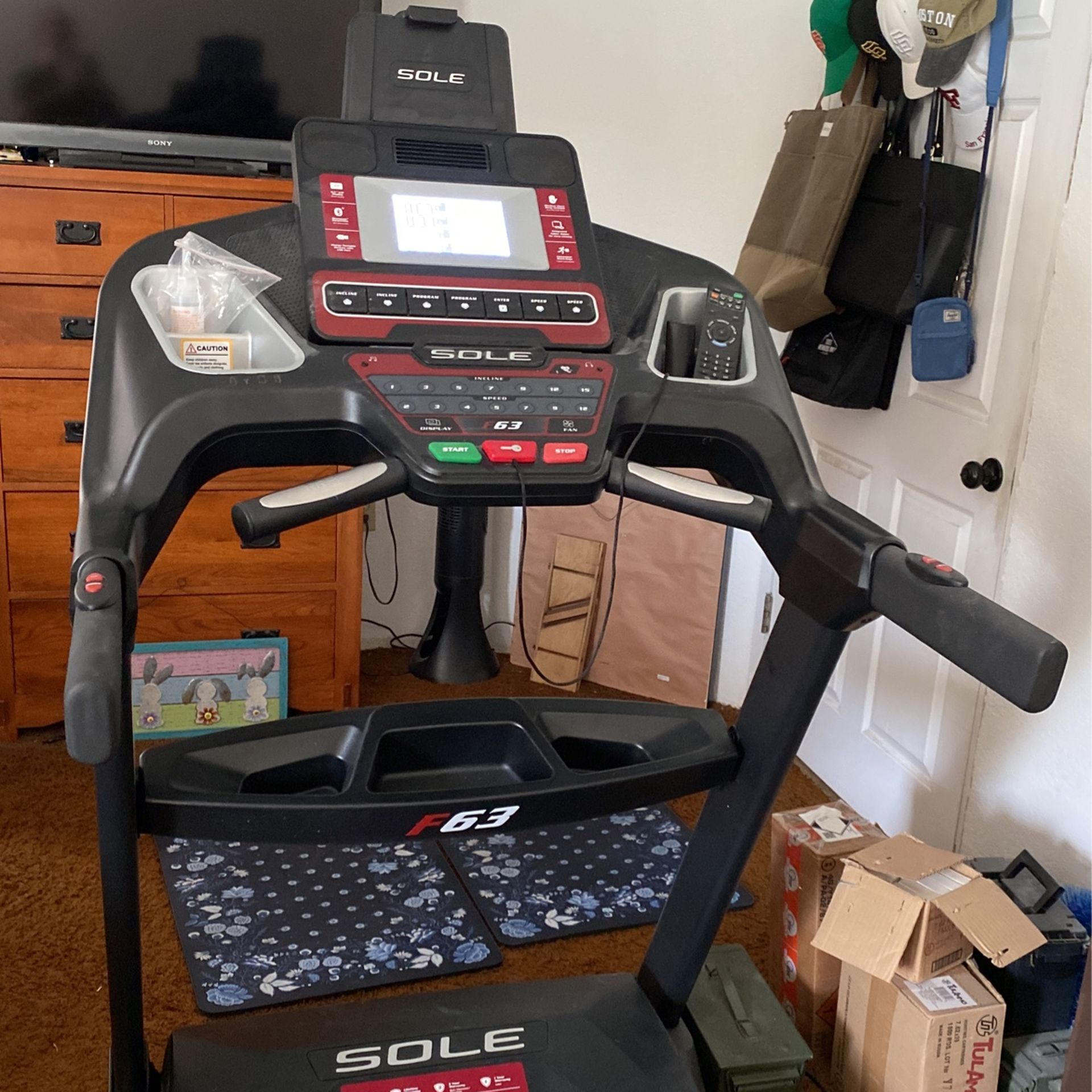 Sole F63 Treadmill for Sale in Manteca CA OfferUp