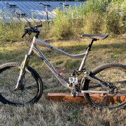 Mountain Bike Giant Maestro 5.0 for Sale in Portland OR OfferUp