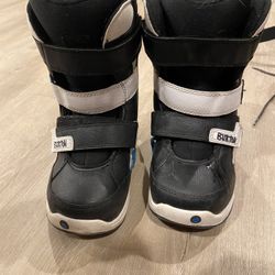 Snowboard kids Burton Boots Size 3