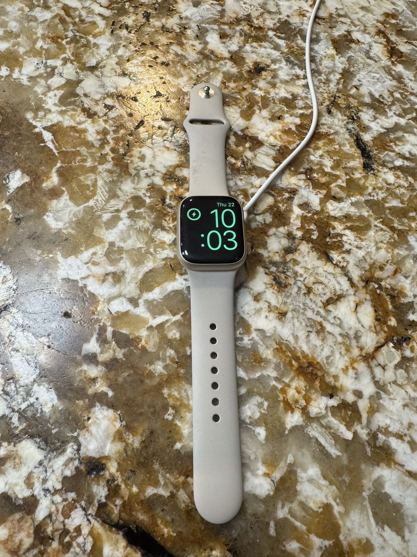 Apple Watch Series 7 (41mm)